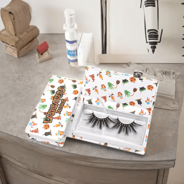 Custom Eyelash Boxes - Image 3